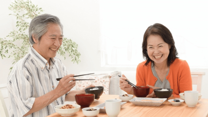 老後を考えた際のインプラントの4つのメリット