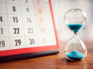 インプラントと差し歯の治療期間や流れを比較