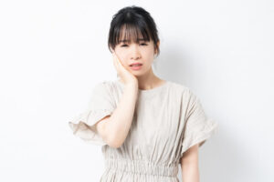 インプラントの再治療が必要になる症状とは？