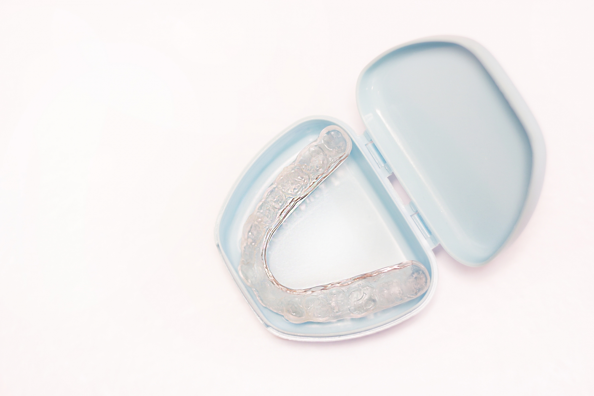 インビザライン マウスピース 臭い